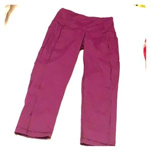 Knockout By Victoria Capri sports pant